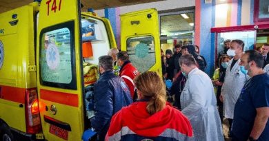 Εκατοντάδες ξαφνικοί θάνατοι νέων ανθρώπων σε όλη την Ελλάδα – Καταρρέουν αιφνίδια από προβλήματα στην καρδιά πέρα από κάθε λογική – Απαντήσεις ζητάει ο κόσμος για το τι ακριβώς συμβαίνει