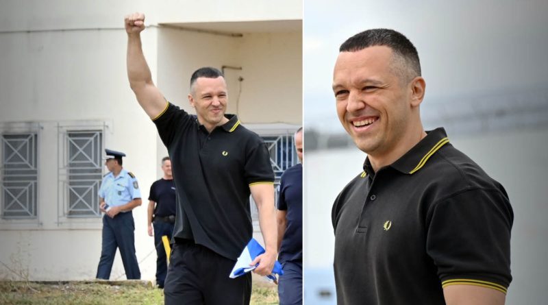 Αποφυλακίστηκε ο Ηλίας Κασιδιάρης: Οι πρώτες δηλώσεις του εκτός των φυλακών Δομοκού